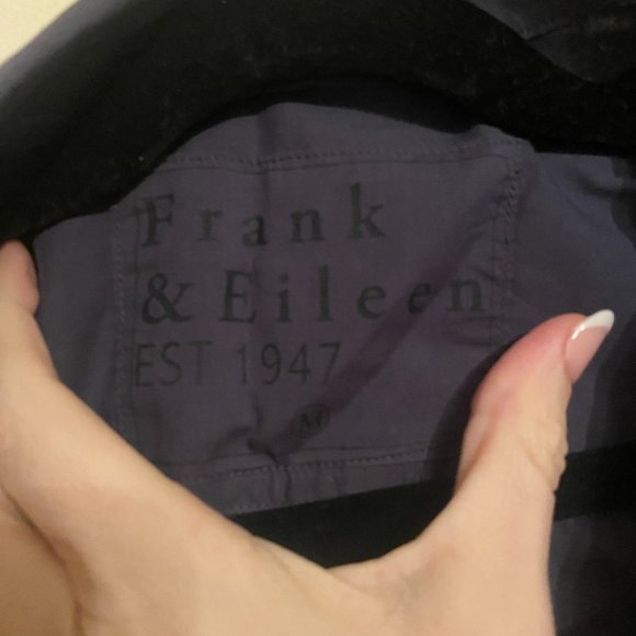 Frank & Eileen Button Down Shirt - Picture 2 of 3